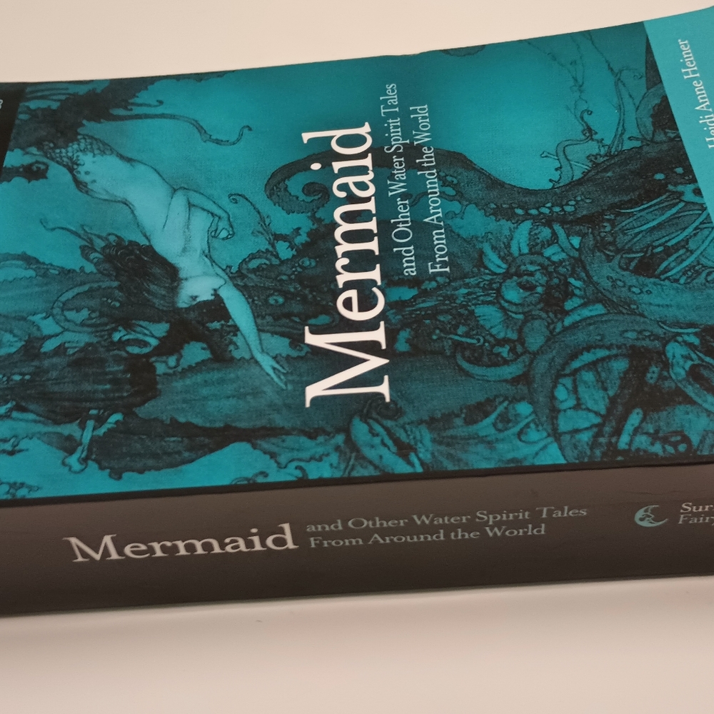 Book - Picture 4 of 4